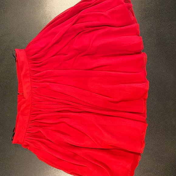 dress (formal) - Picture 4 of 6